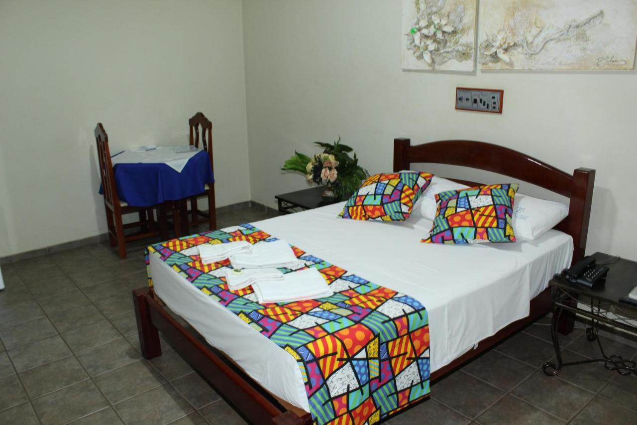 Grandes Lagos Park Hotel Jales Exterior foto